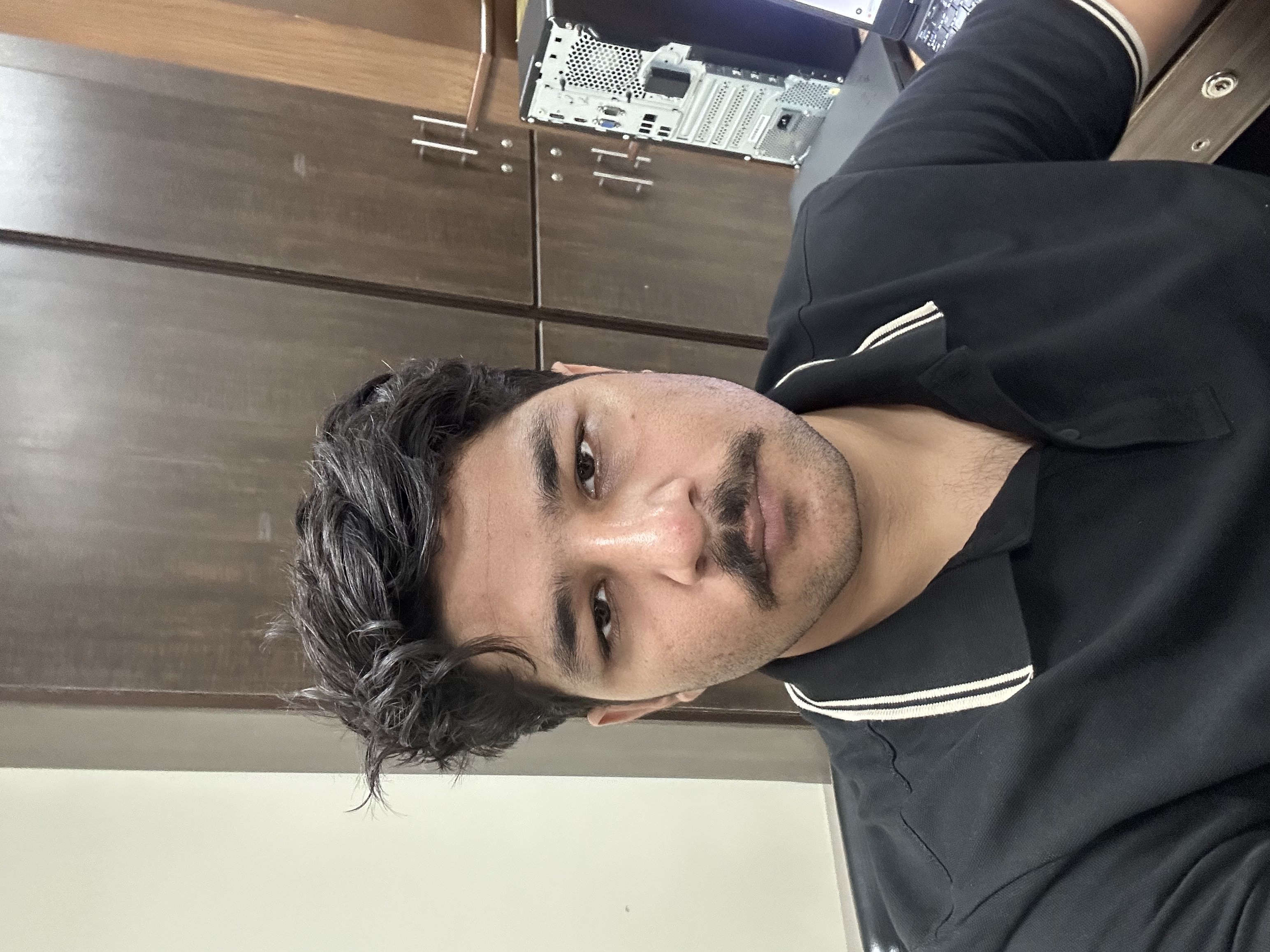 Waqar Munj, Founder